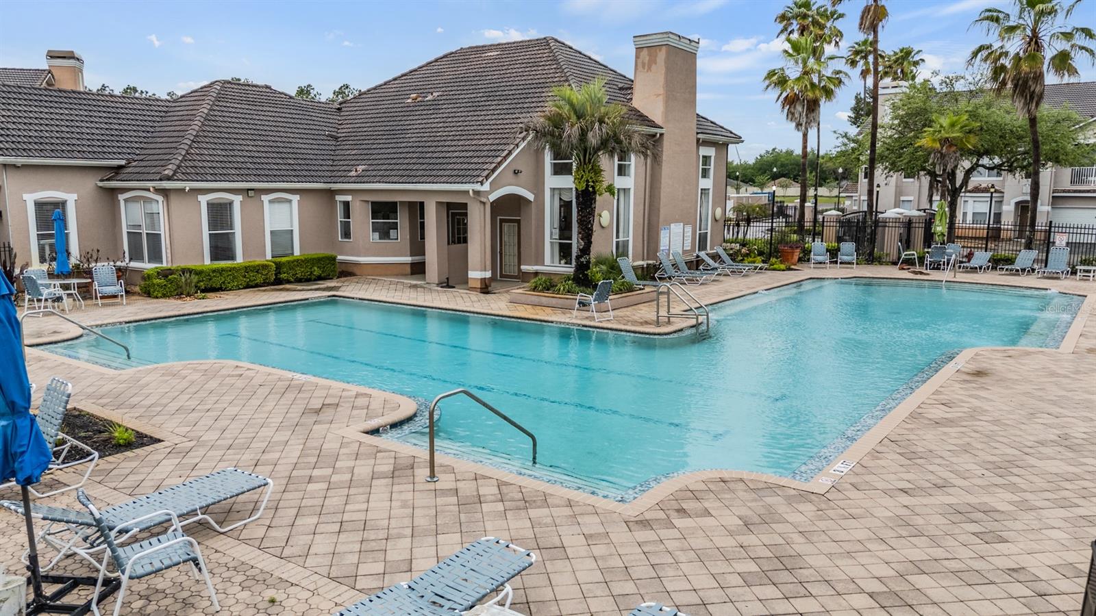 THE VILLAS CONDO - Residential