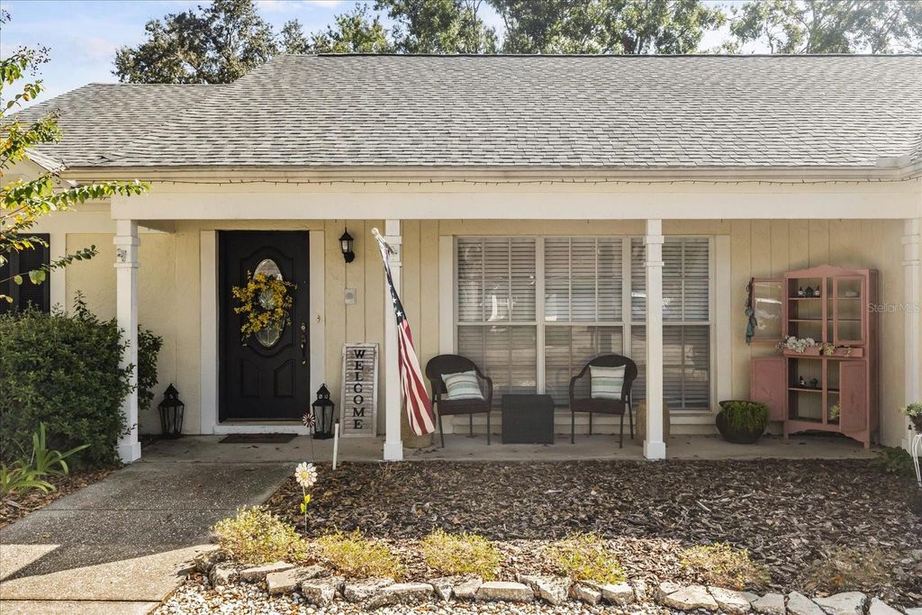 Photo of 2605 Berryvine Place, Valrico, FL 33596 (MLS # TB8442001)