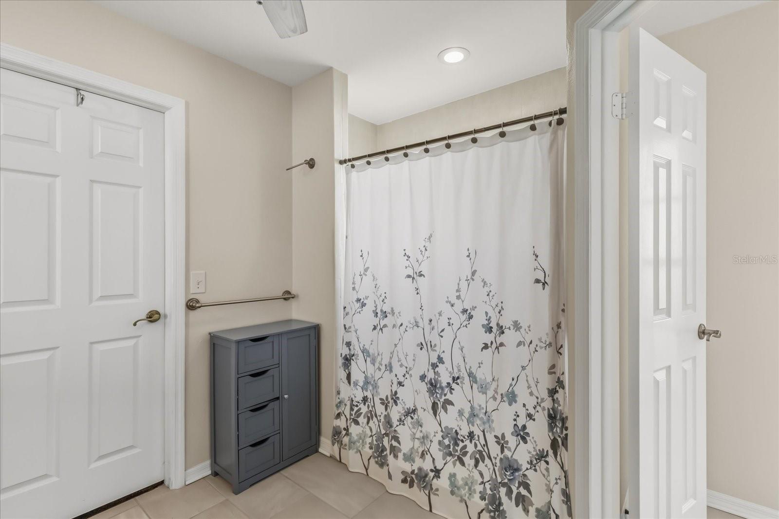 BUCKHORN SIXTH ADD - Residential