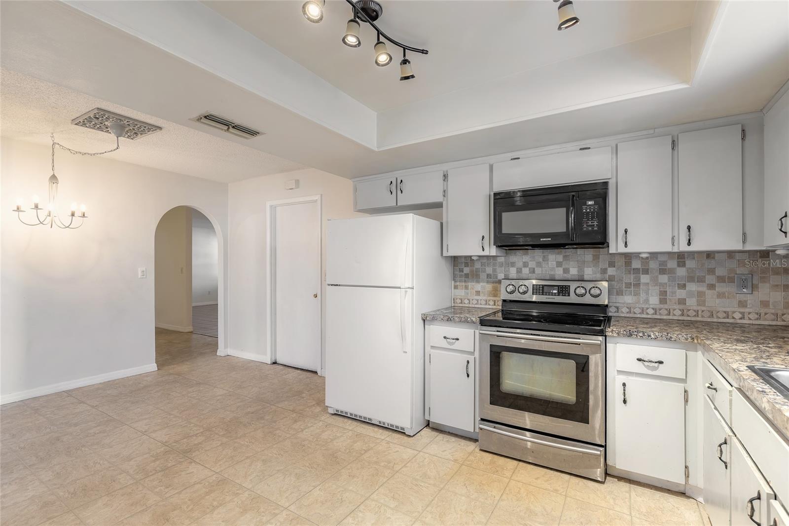 WILLOW RUN UNIT 02 - Residential