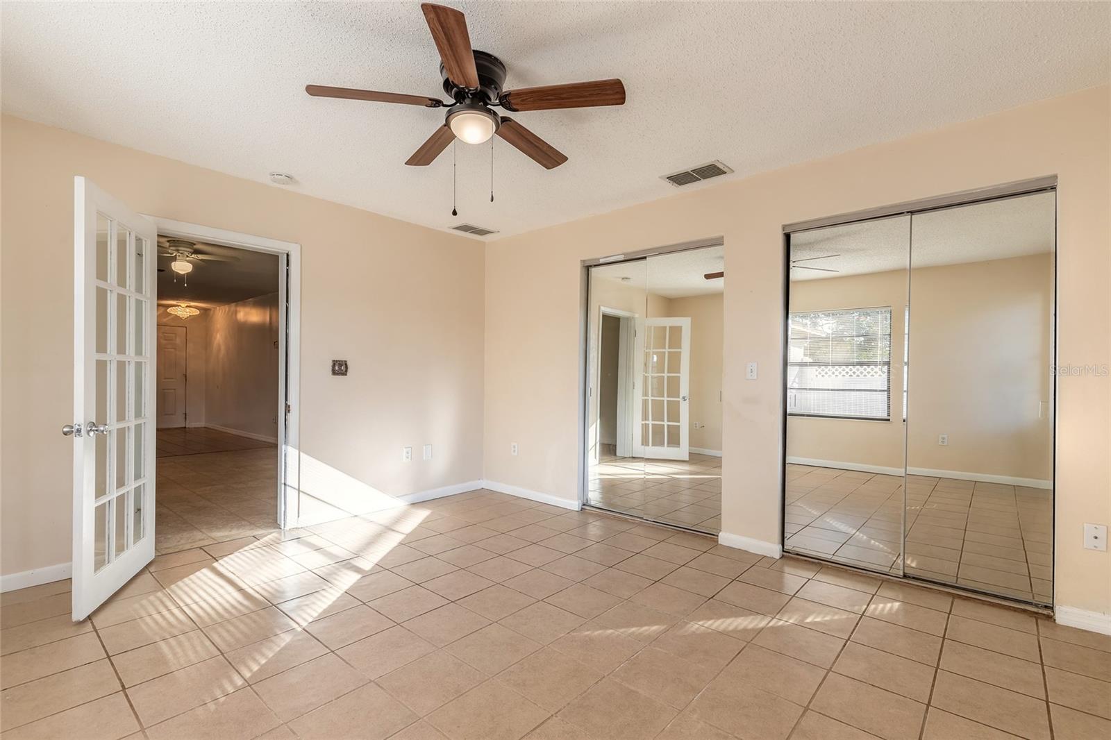 WILLOW RUN UNIT 02 - Residential