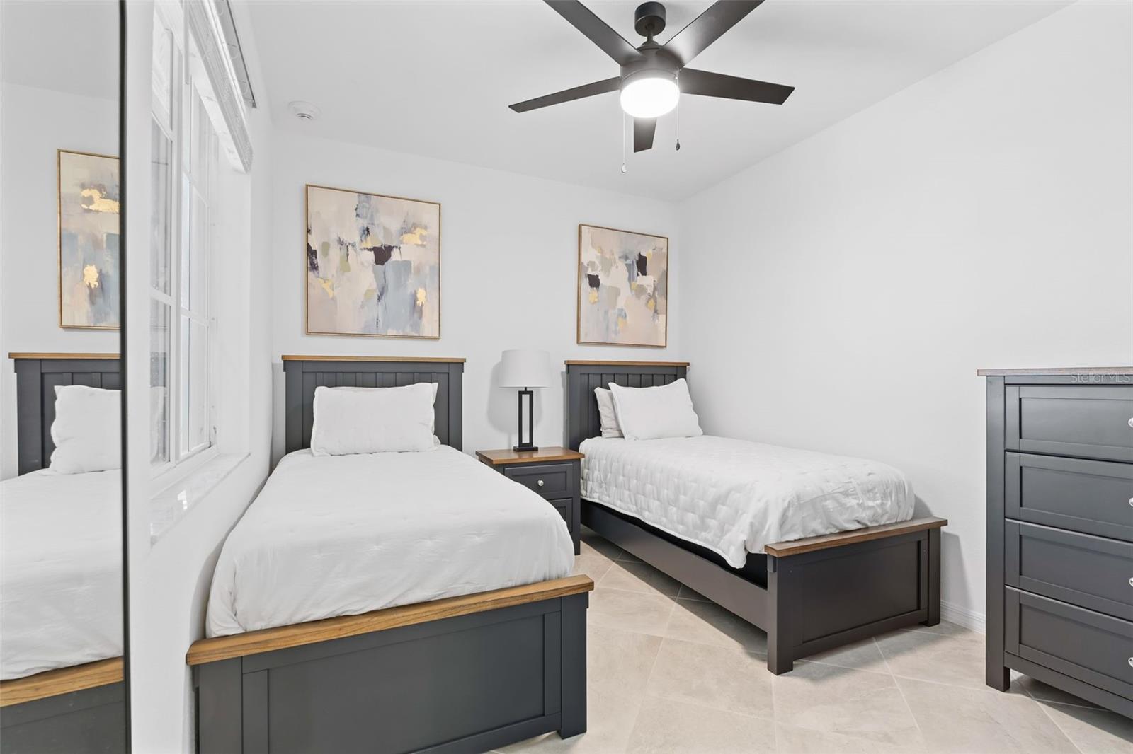 CALUSA COUNTRY CLUB - Residential Lease