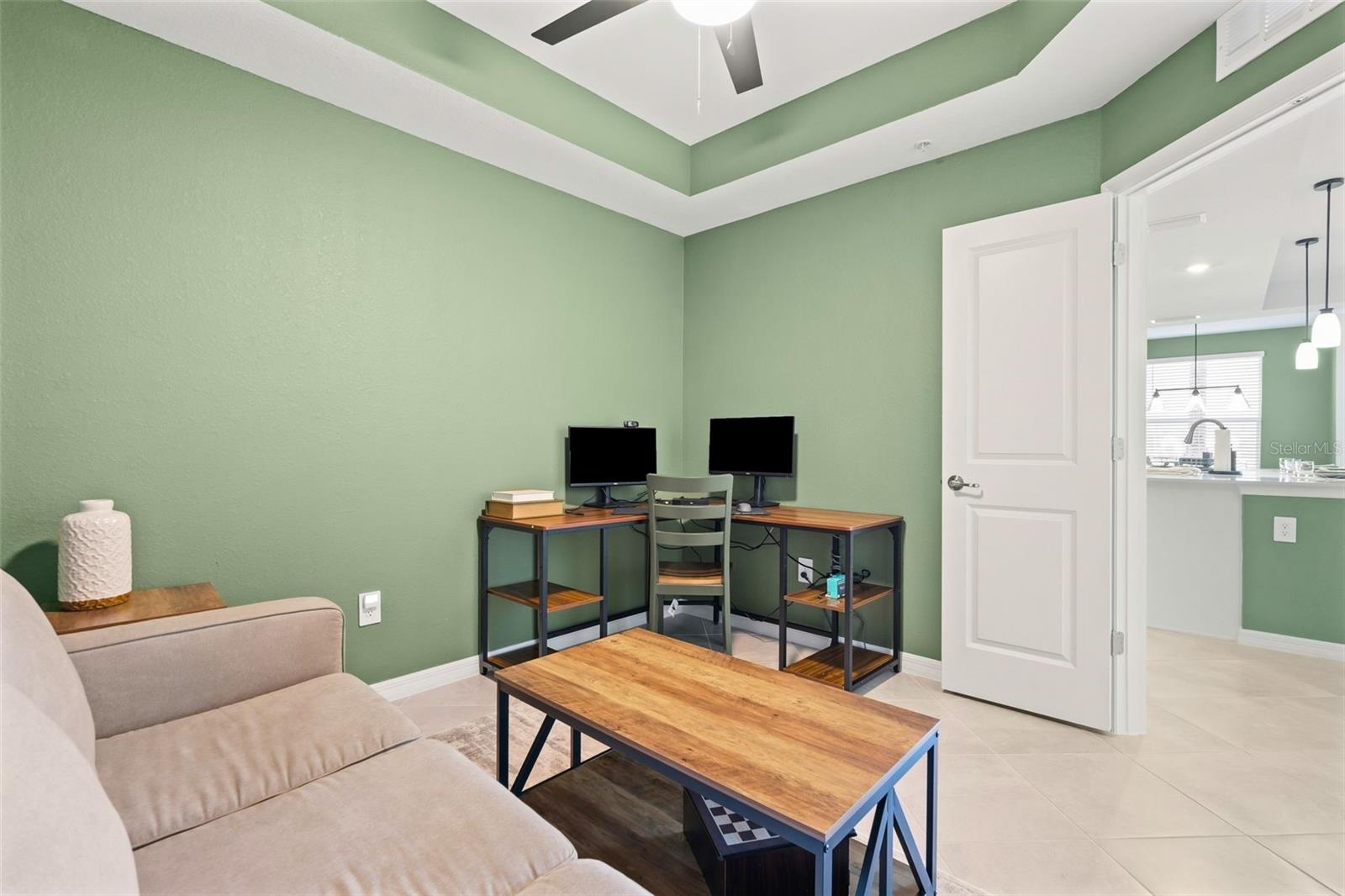 CALUSA COUNTRY CLUB - Residential Lease