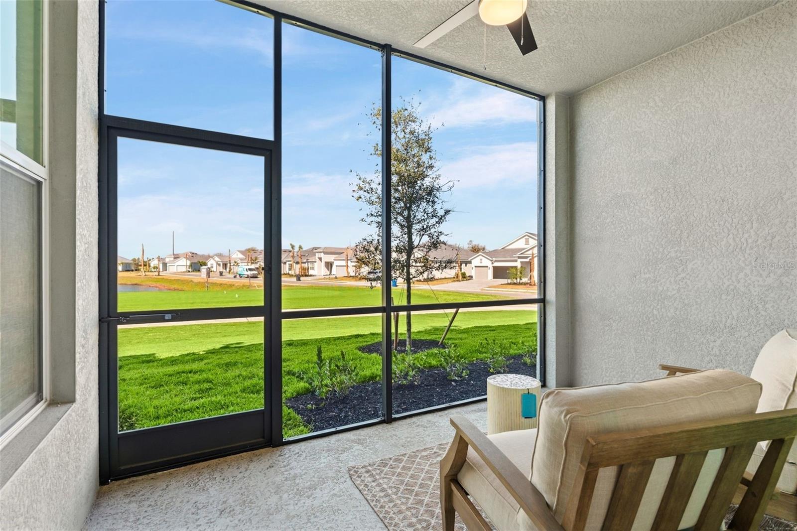 CALUSA COUNTRY CLUB - Residential Lease