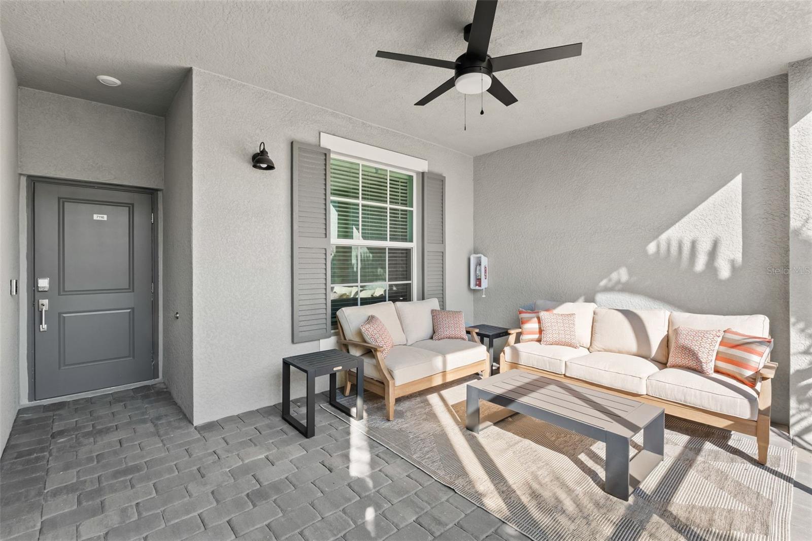 CALUSA COUNTRY CLUB - Residential Lease