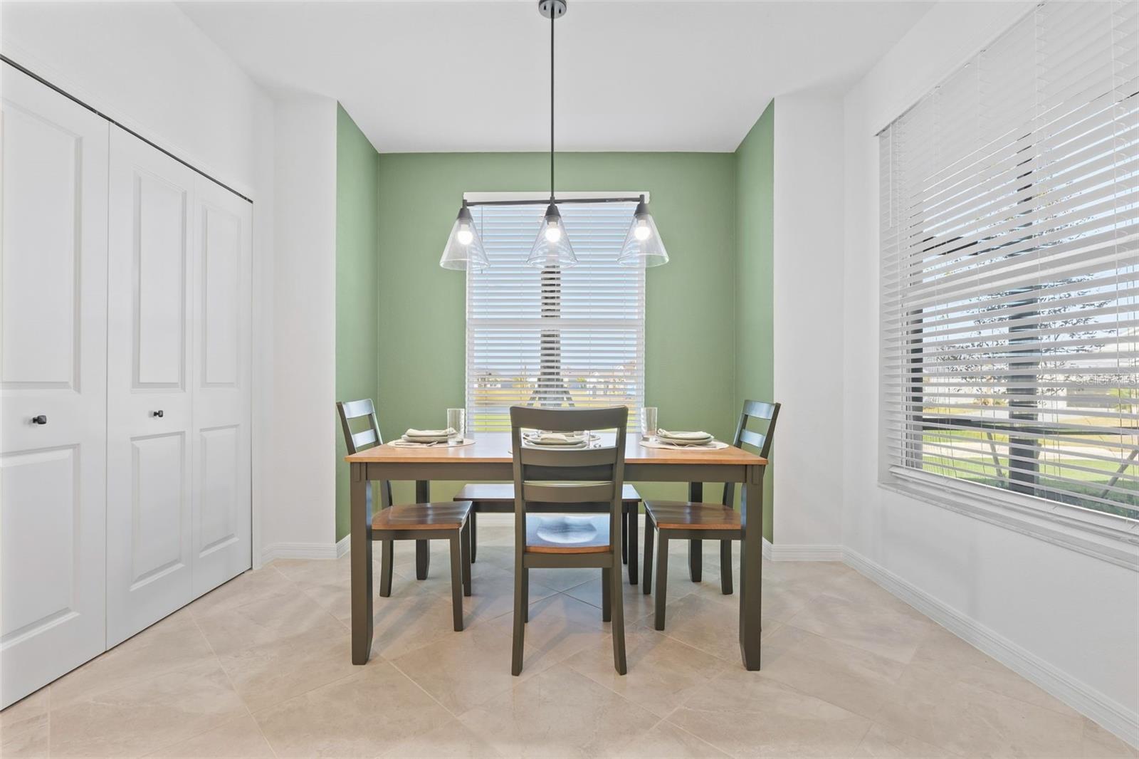 CALUSA COUNTRY CLUB - Residential Lease