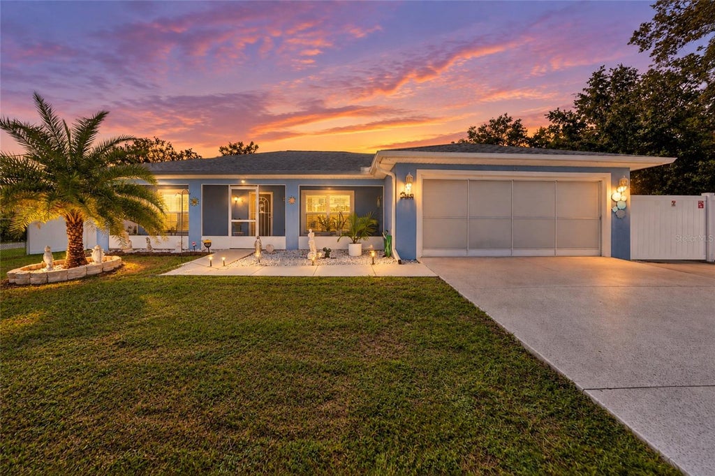 Photo of 9430 SE 158th Street, Summerfield, FL 34491 (MLS # OM732422)