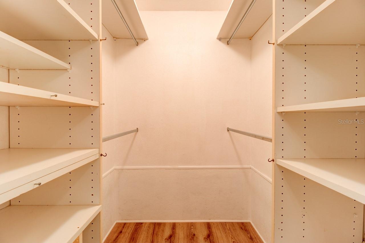 BAREND & ROSA UNREC 252 - Residential