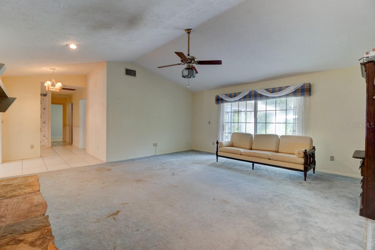 BAREND & ROSA UNREC 252 - Residential