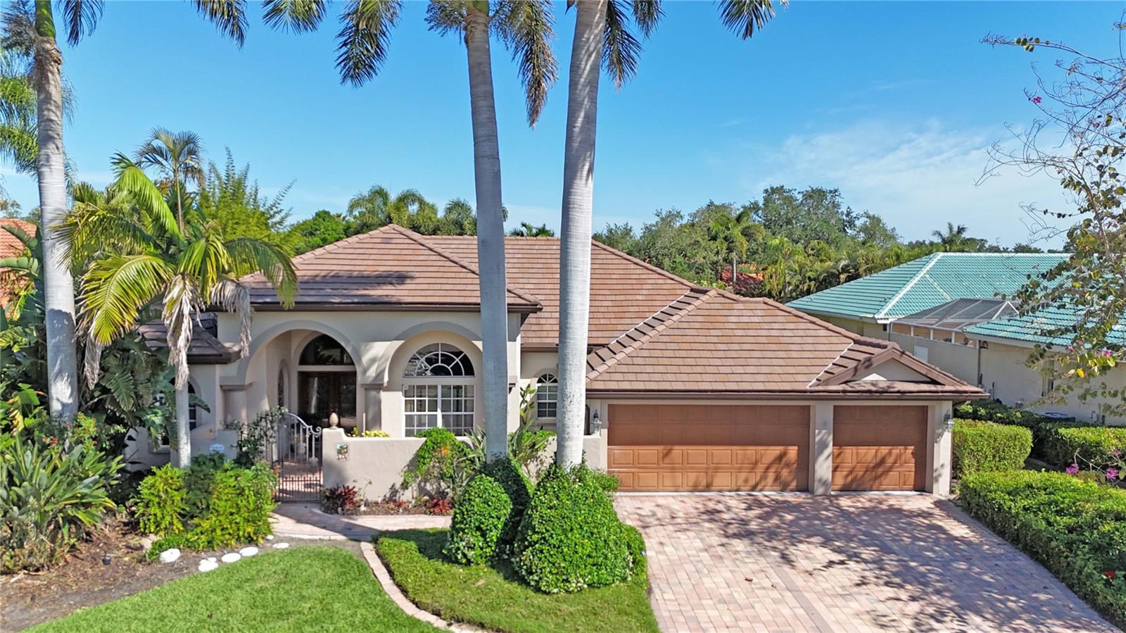 4813 BENCHMARK COURT