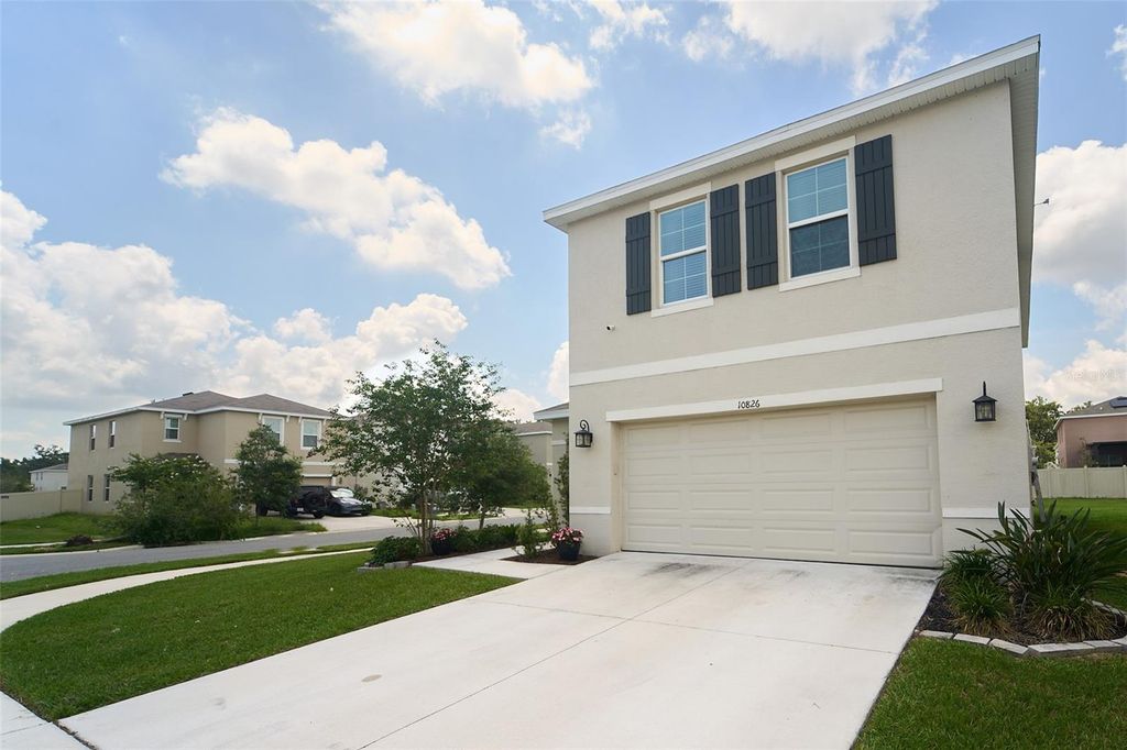 Photo of 10826 Trailing Vine Drive, Tampa, FL 33610 (MLS # TB8388809)
