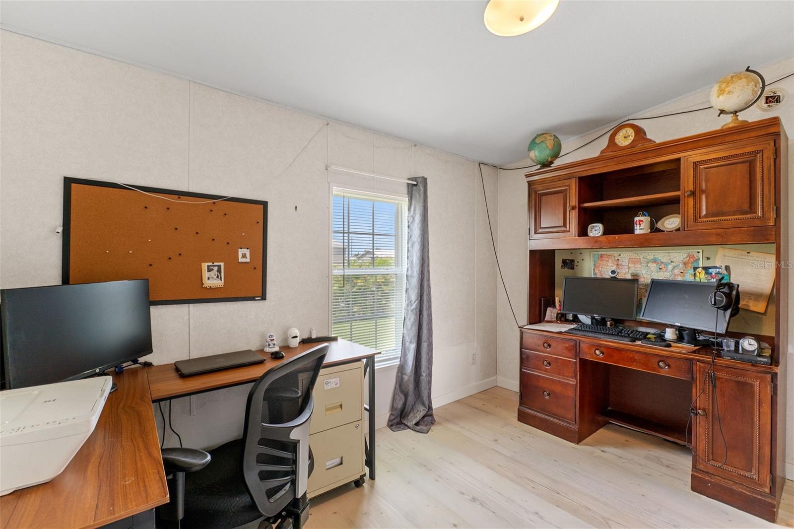 SUNNYBREEZE MOBILE HOME PARK - Residential