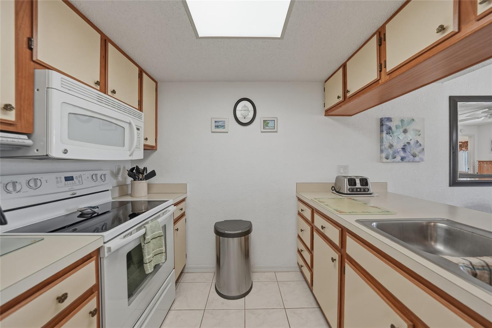 TALA LAKES PH 10 BLDG L - Residential