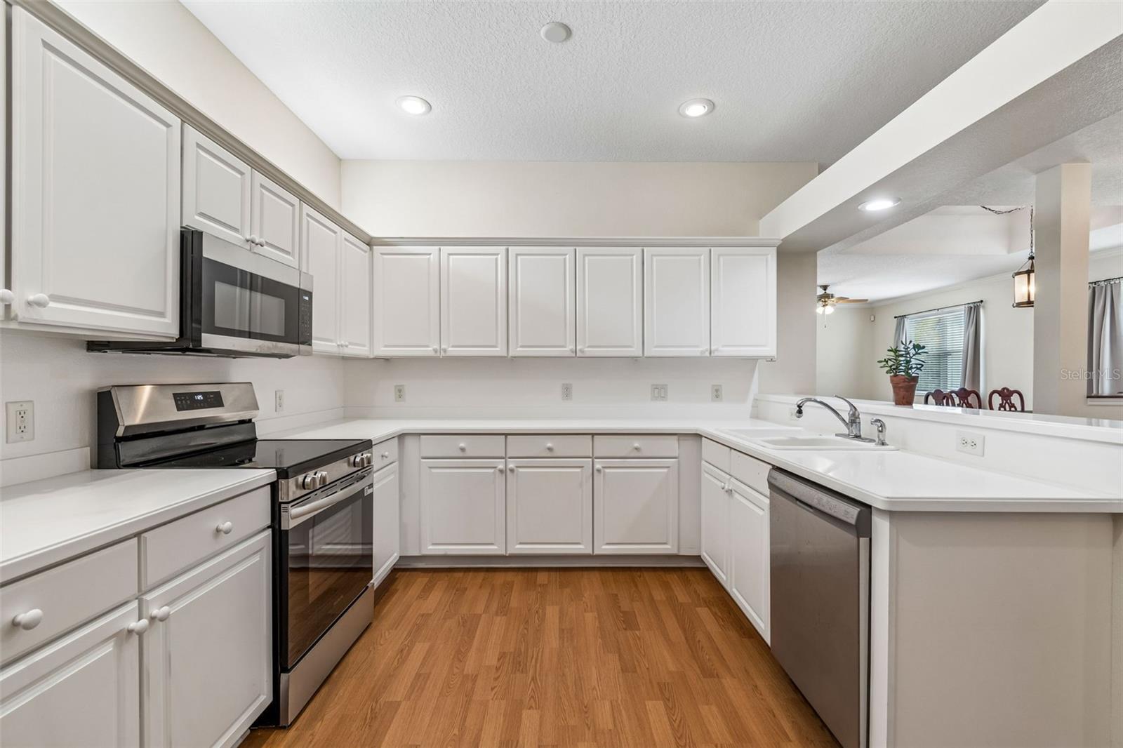 GROVES - PHASE 1A - Residential