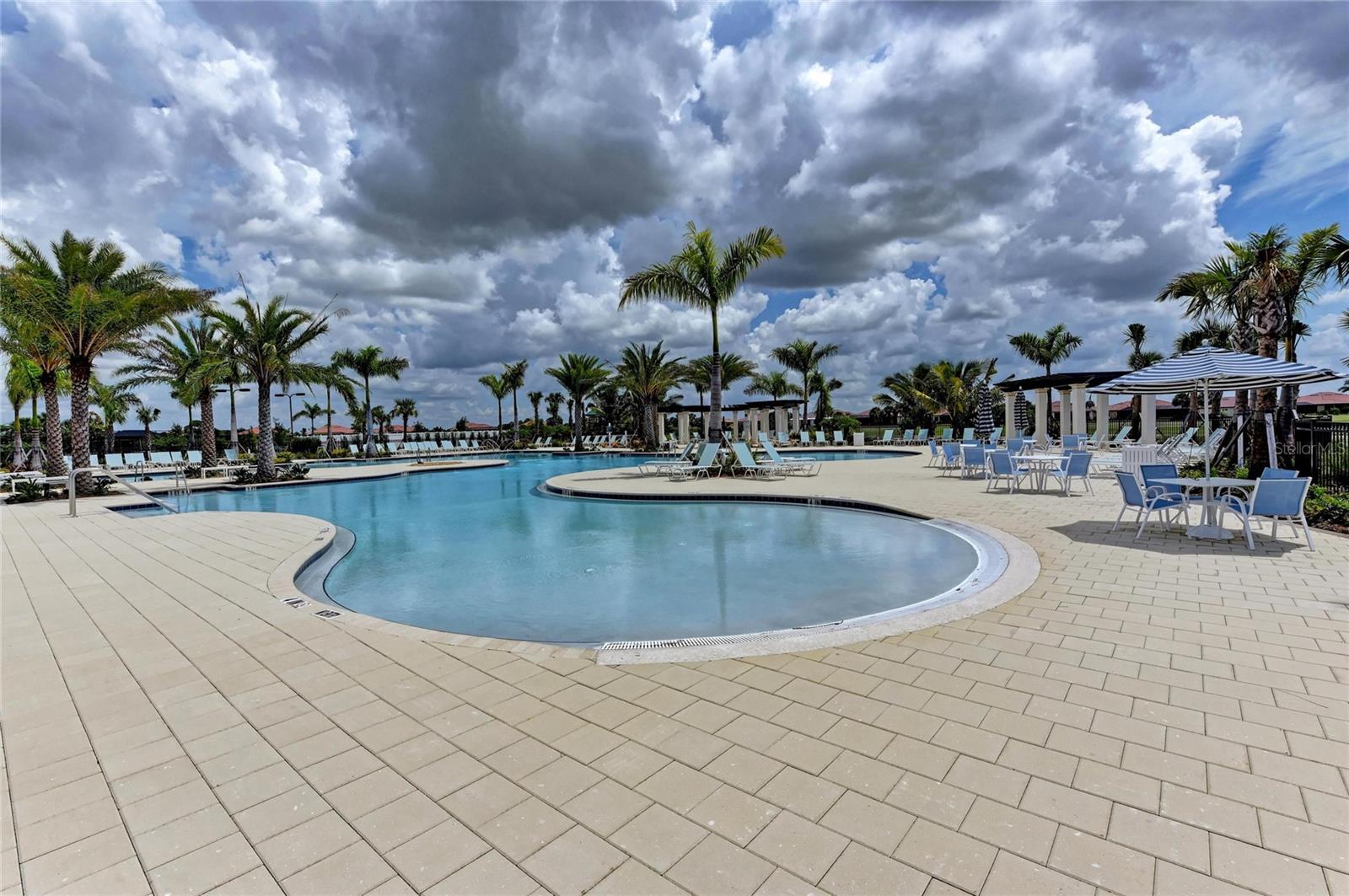 SARASOTA NATIONAL PH 8 - Residential