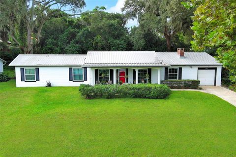 Photo of 3708 Mirror Lake Drive, Apopka, FL 32703 (MLS # O6340592)