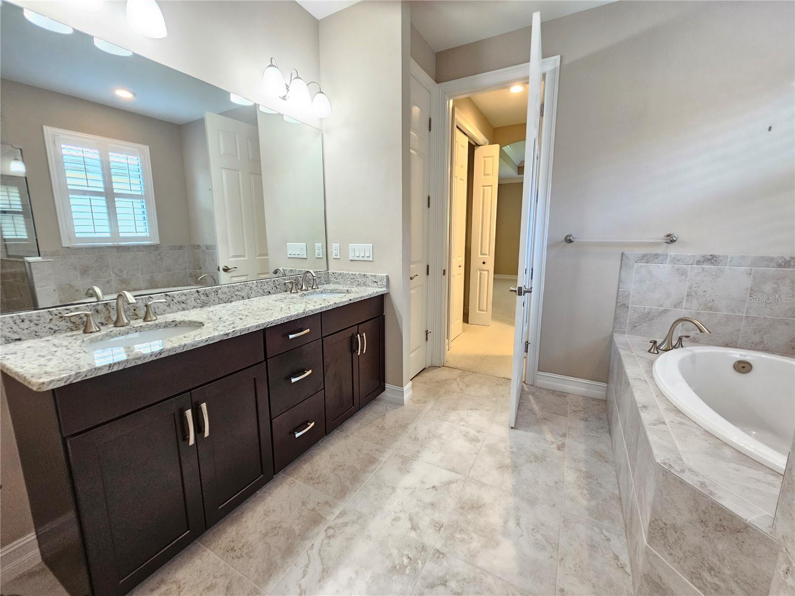 CALUSA PARK PH 2 - Residential Lease