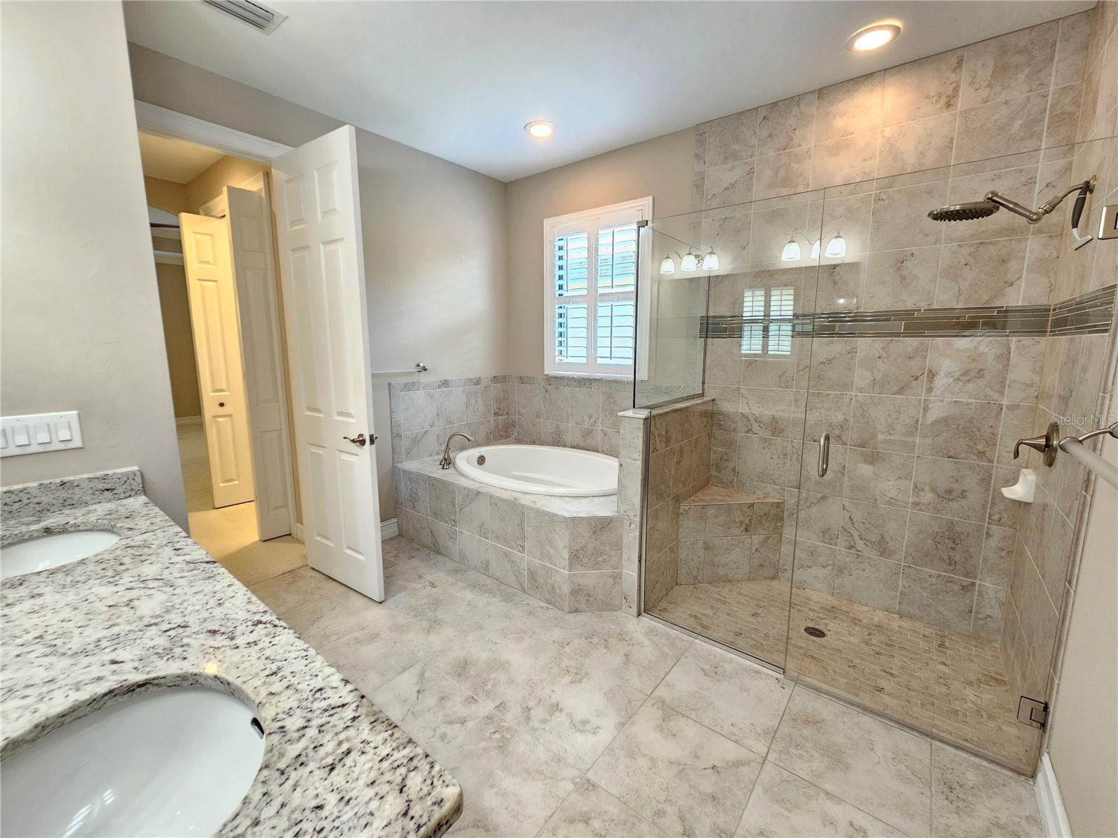 CALUSA PARK PH 2 - Residential Lease