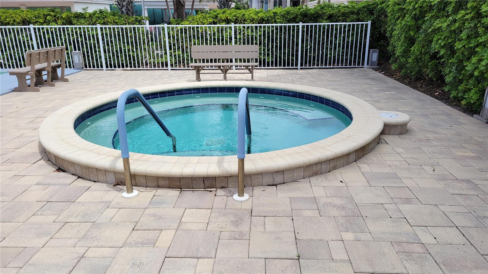 PRIVATEER SOUTH - Residential Lease