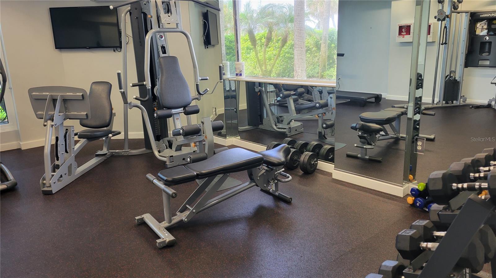 PRIVATEER SOUTH - Residential Lease