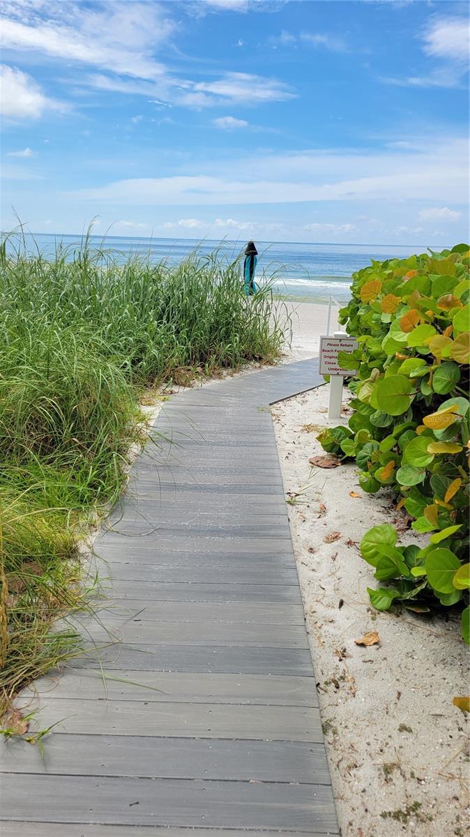 PRIVATEER SOUTH - Residential Lease