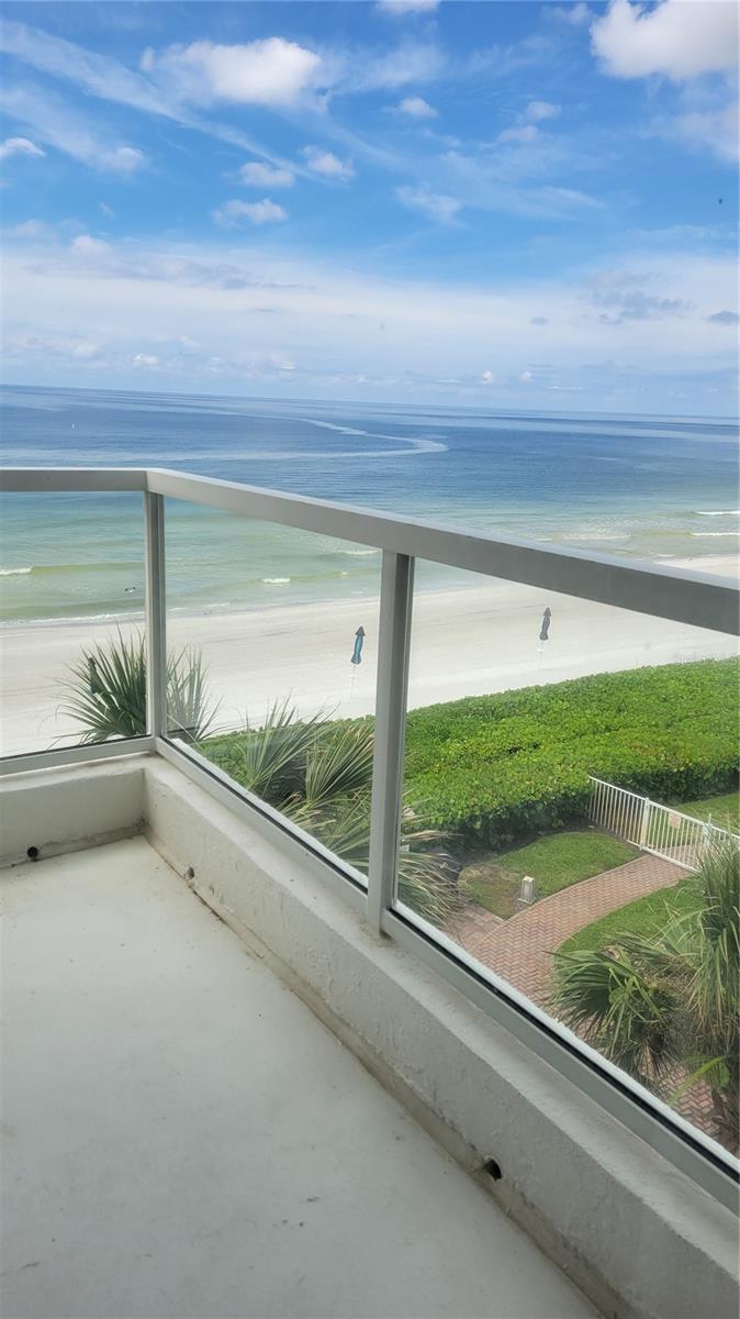 PRIVATEER SOUTH - Residential Lease