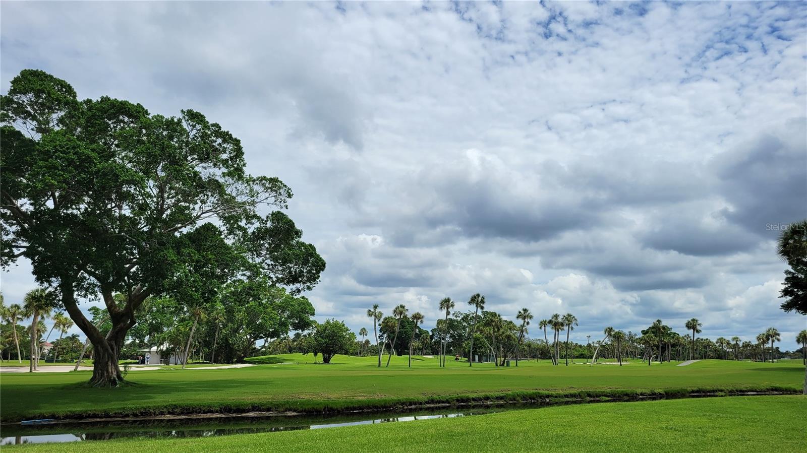 PRIVATEER SOUTH - Residential Lease