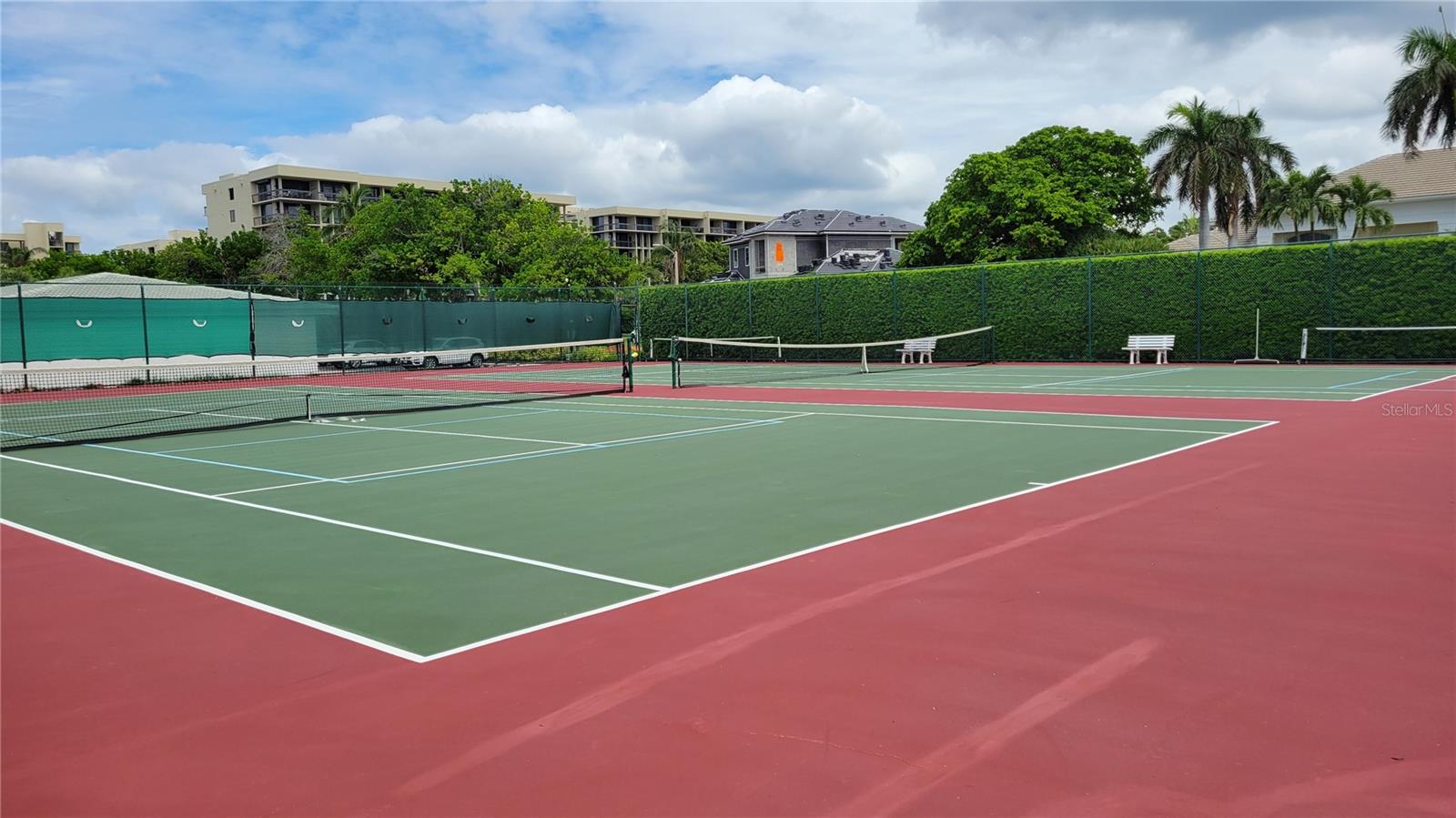 PRIVATEER SOUTH - Residential Lease