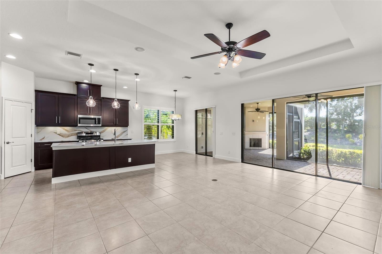 ESPLANADE PH III A, B, C, D, J&PART OF F - Residential