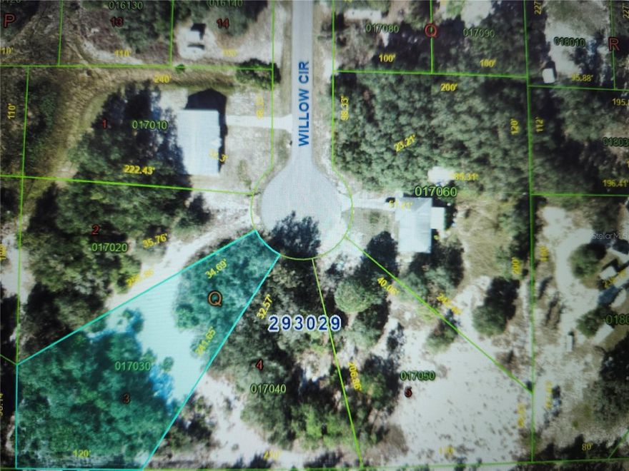 OVER 1/2 ACRE OF LAND. THIS LOT IS IN A CUL-DE-SAC IN WALK IN WATER LAKE ESTATES COMMUNITY. NO MOBILE HOMES ALLOWED IN THE AREA. SEPTIC TANK NEEDED. COUNTY WATER AVAILABLE, LOT IS HIGH AND DRY. THE LOT NEXT DOOR IS ALSO FOR SALE, TOGUETHER WILL MAKE MORE THAN 1 ACRE. MANY NEW CONSTRUCTIONS IN THE AREA. The POA is optional, but Lake access is available if you join.