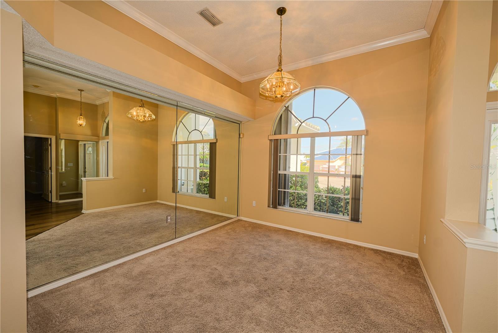 HUNTINGTON POINTE - Residential Lease