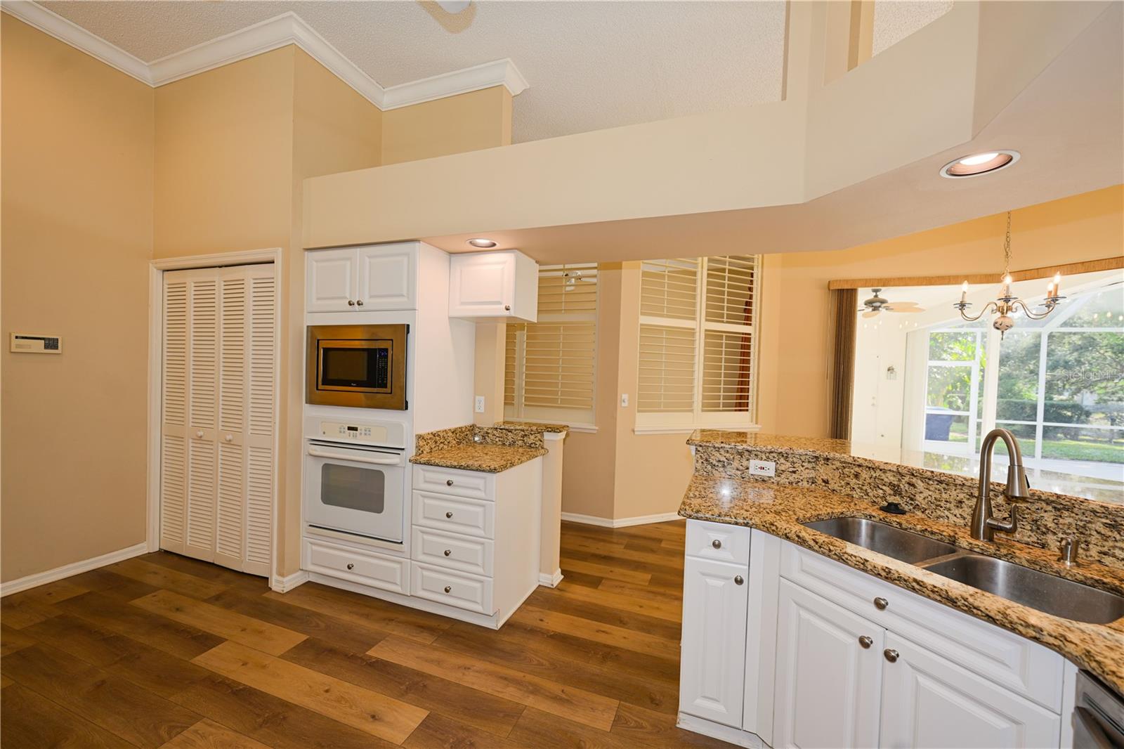 HUNTINGTON POINTE - Residential Lease