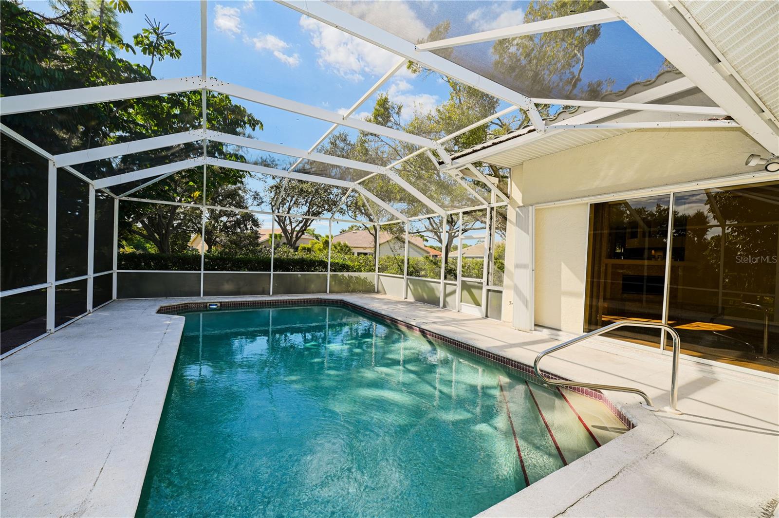 HUNTINGTON POINTE - Residential Lease