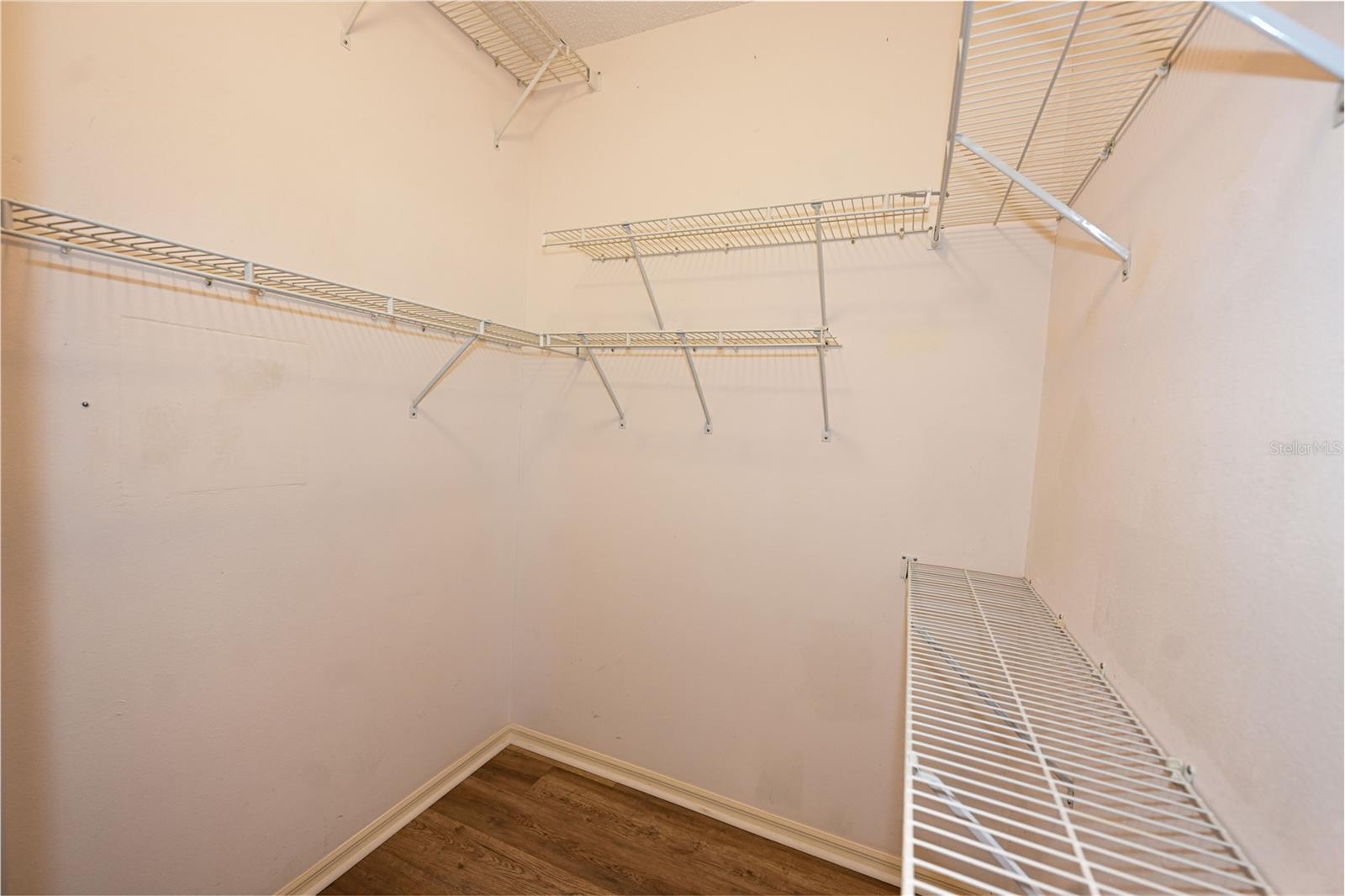 HUNTINGTON POINTE - Residential Lease