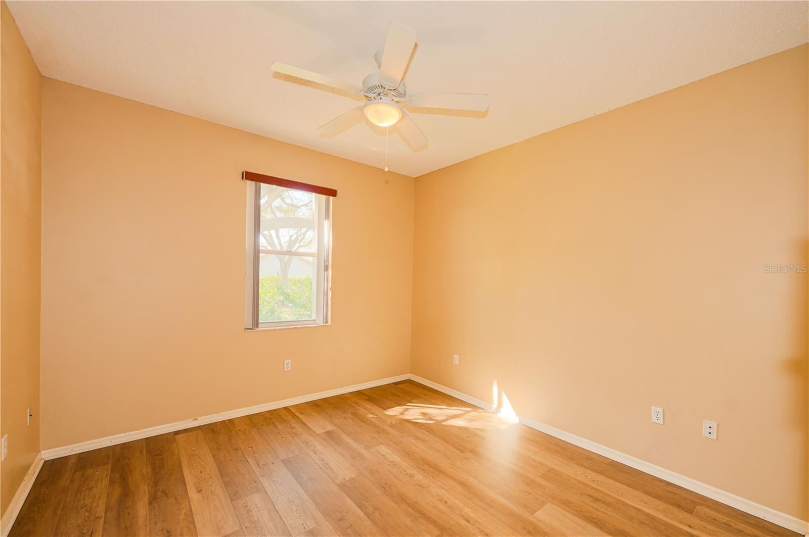 HUNTINGTON POINTE - Residential Lease