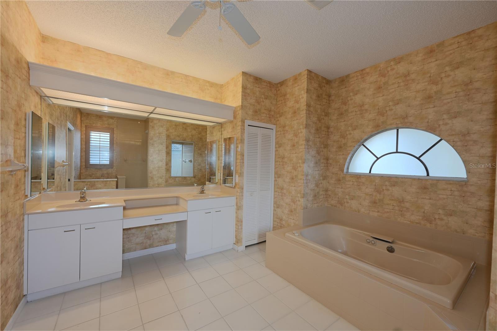 HUNTINGTON POINTE - Residential Lease