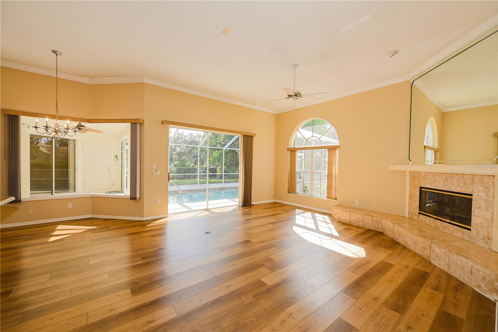 HUNTINGTON POINTE - Residential Lease