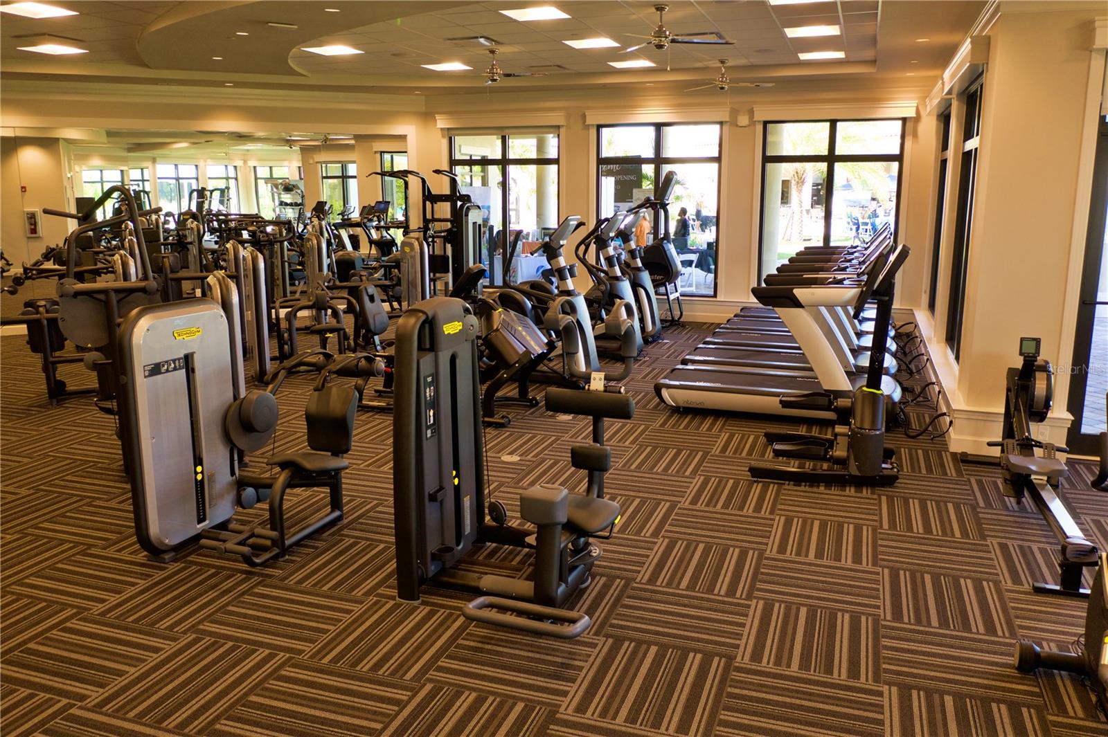 LAKEWOOD NATIONAL - Residential Lease