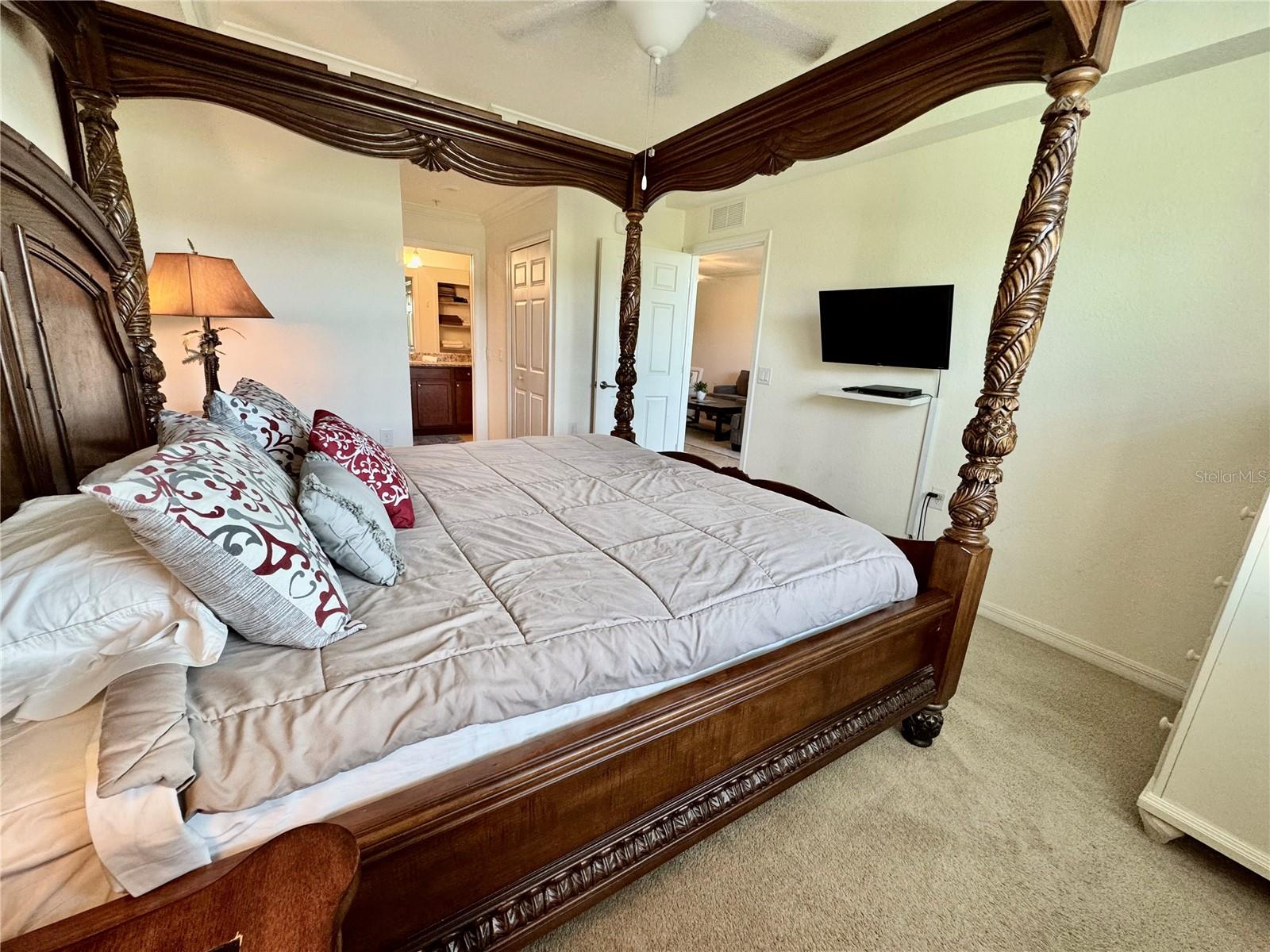 LAKEWOOD NATIONAL - Residential Lease