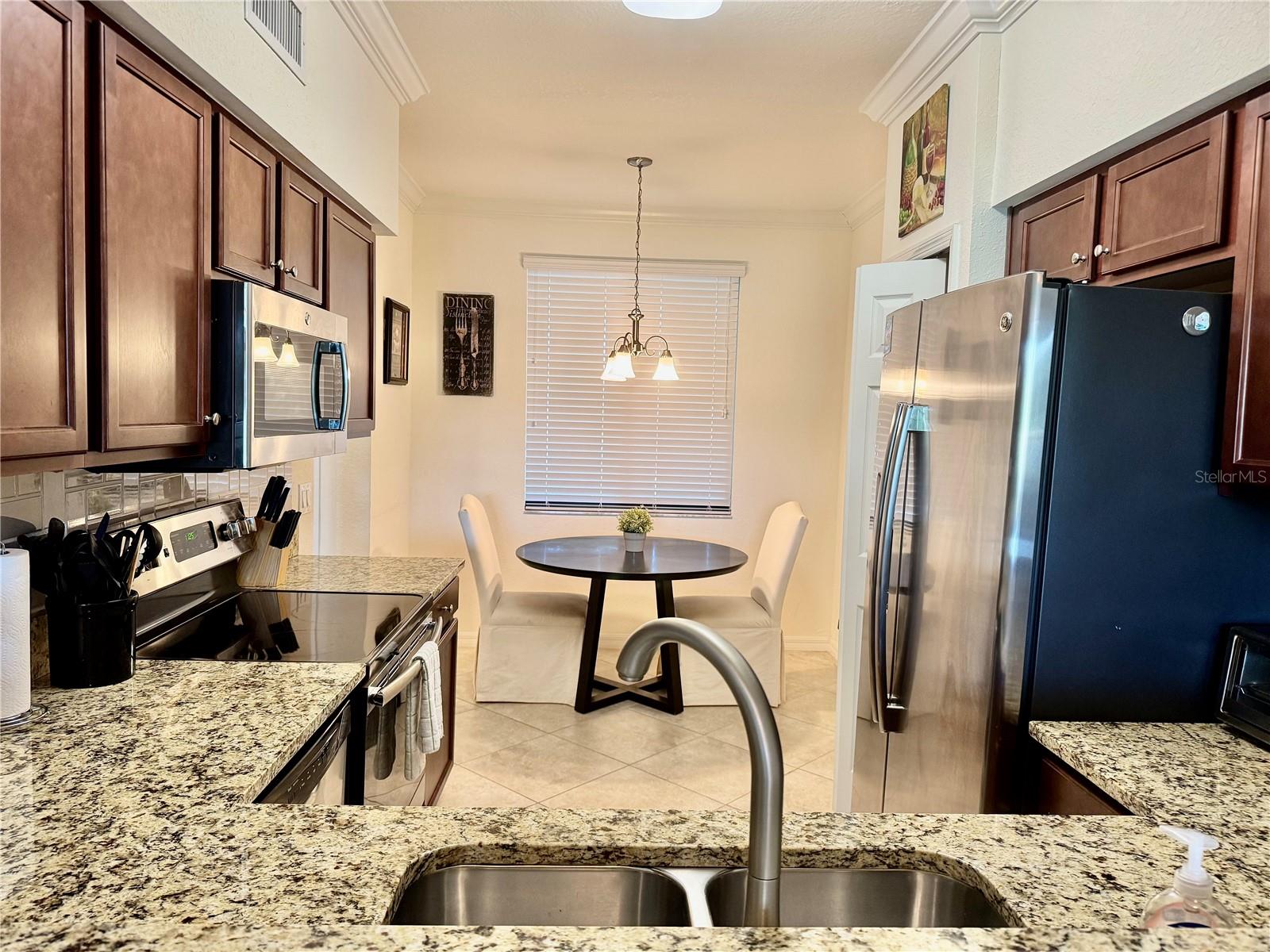 LAKEWOOD NATIONAL - Residential Lease