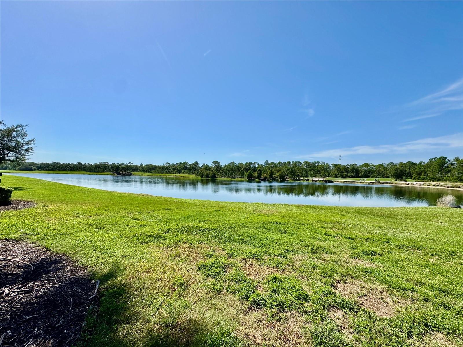 LAKEWOOD NATIONAL - Residential Lease