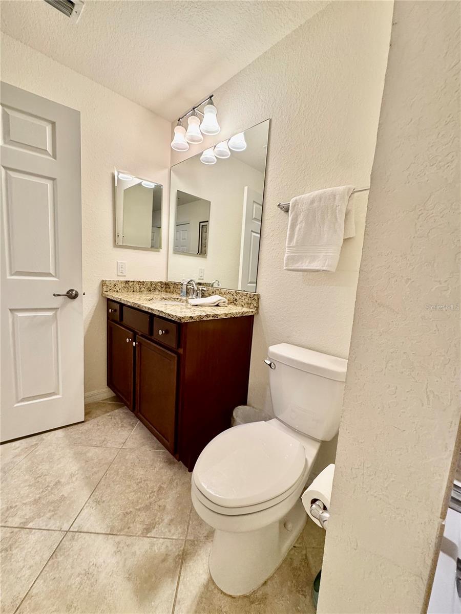 LAKEWOOD NATIONAL - Residential Lease