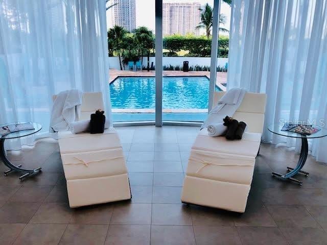 THE PENINSULA II CONDO - Residential Lease
