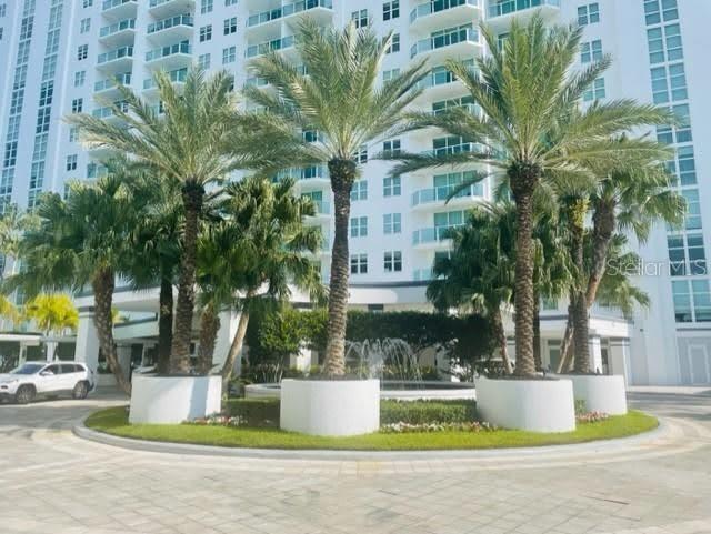 THE PENINSULA II CONDO - Residential Lease