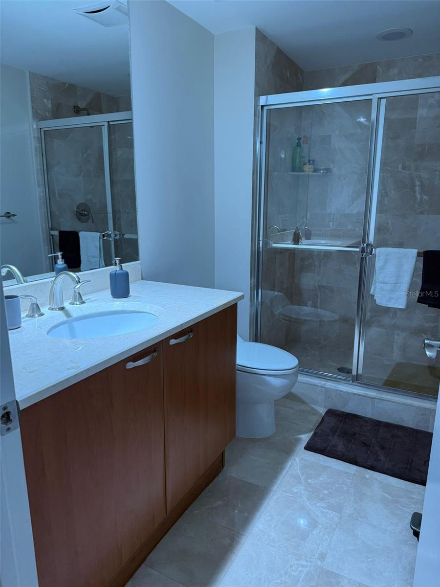 THE PENINSULA II CONDO - Residential Lease