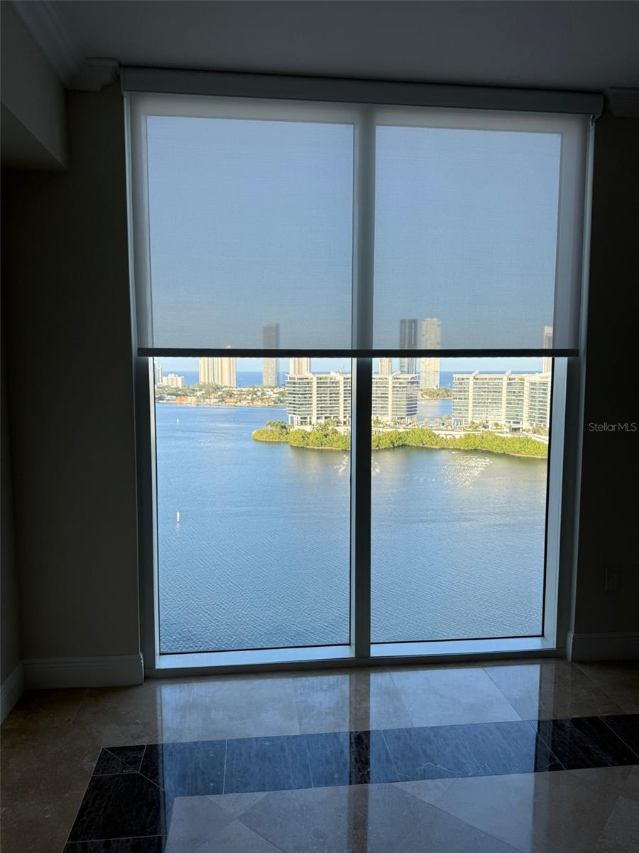 THE PENINSULA II CONDO - Residential Lease