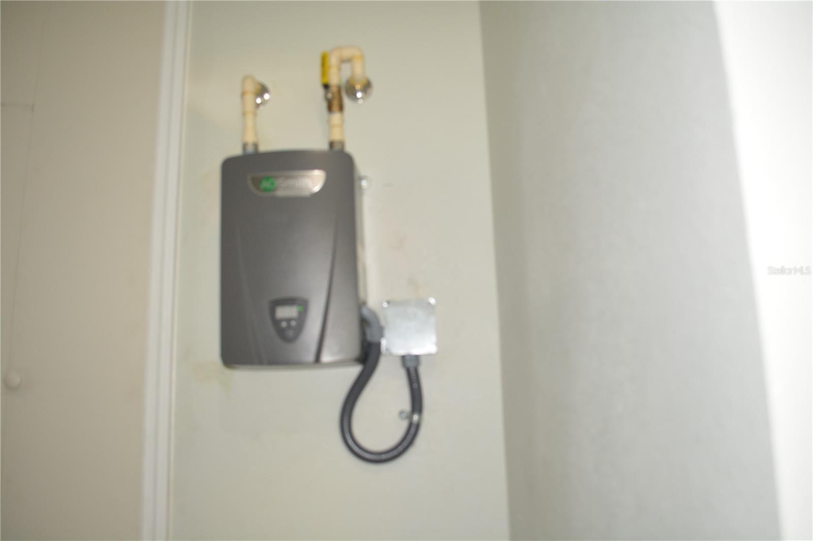 MIDWAY PACKARDS 1ST ADD TO MIDWAY - Residential