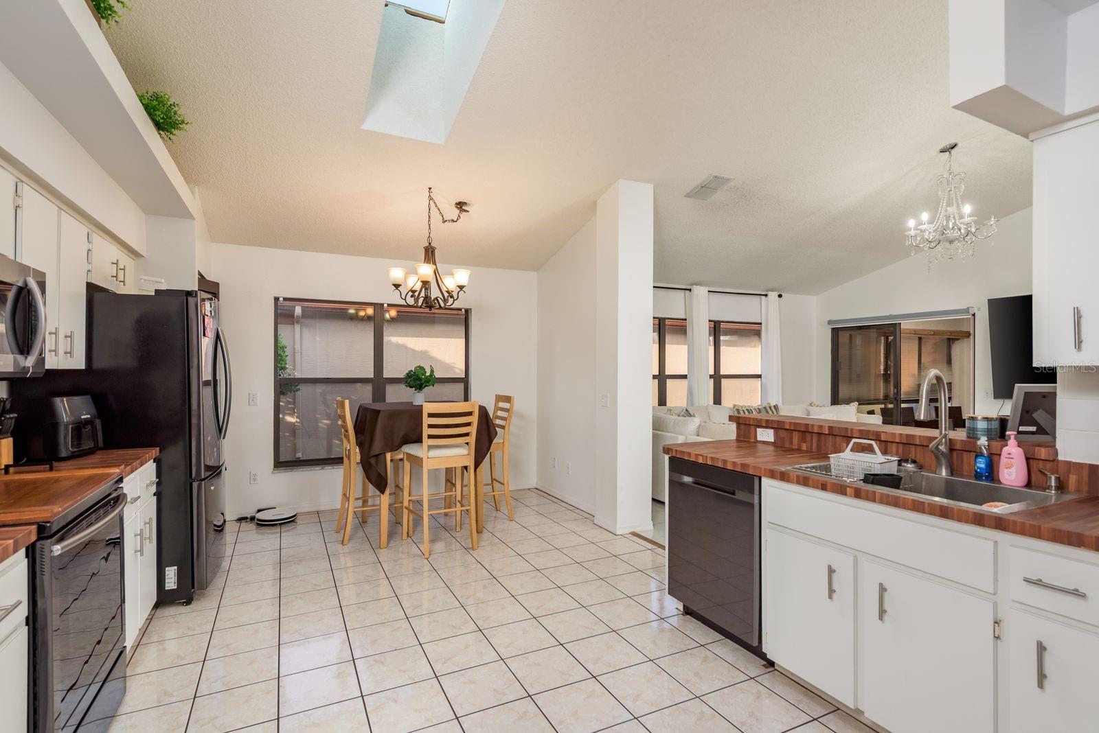 THE PRESERVE AT FAIRWAY OAKS - Residential