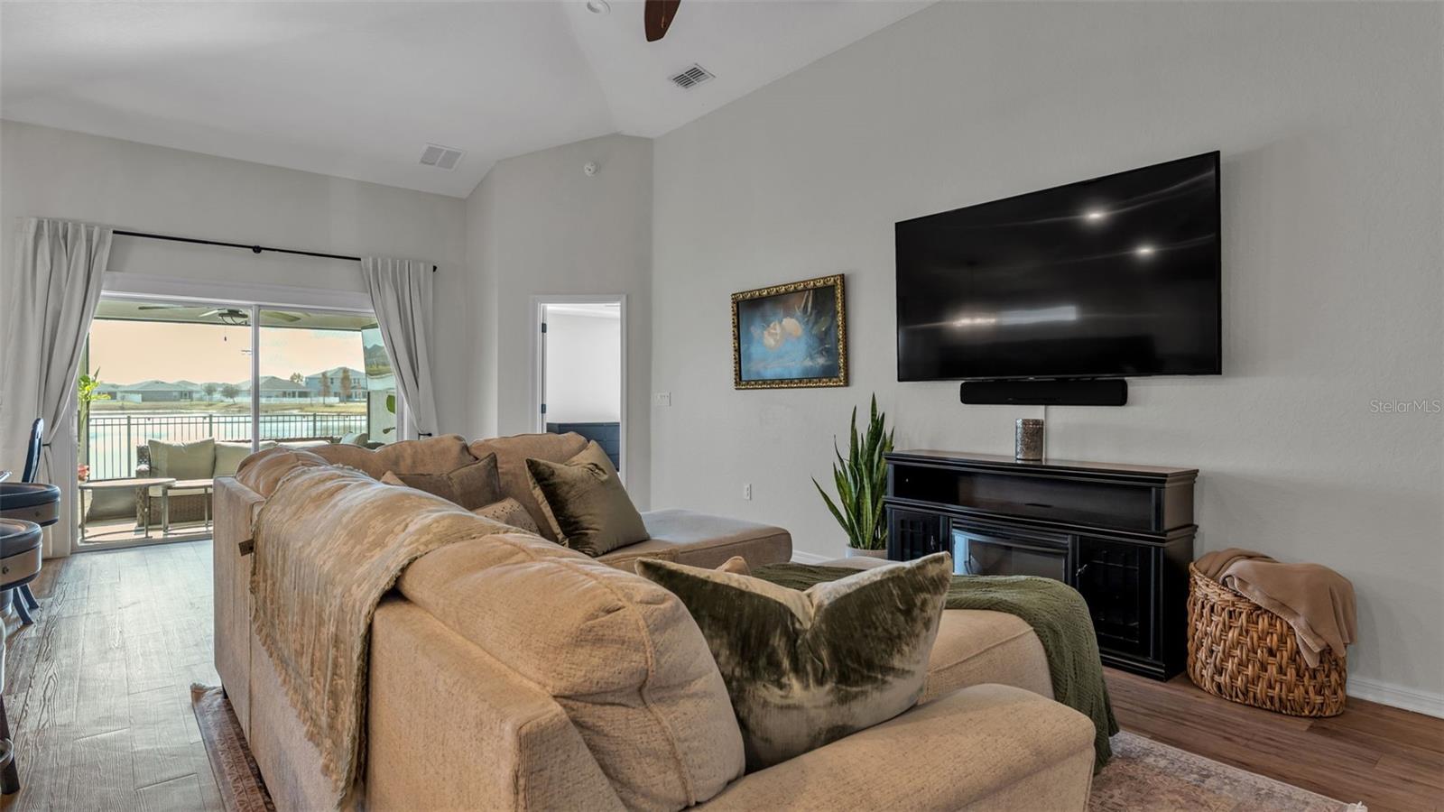 TOWNE PARK ESTATES PHASE 2B - Residential