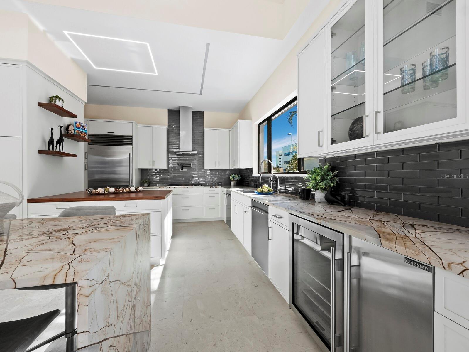 FLOYD & CAMERON SUB - Residential